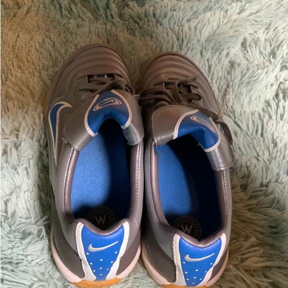 Nike Volant IC Indoor Soccer Shoes - Graphite/Blue - 8.5 - Picture 4 of 5